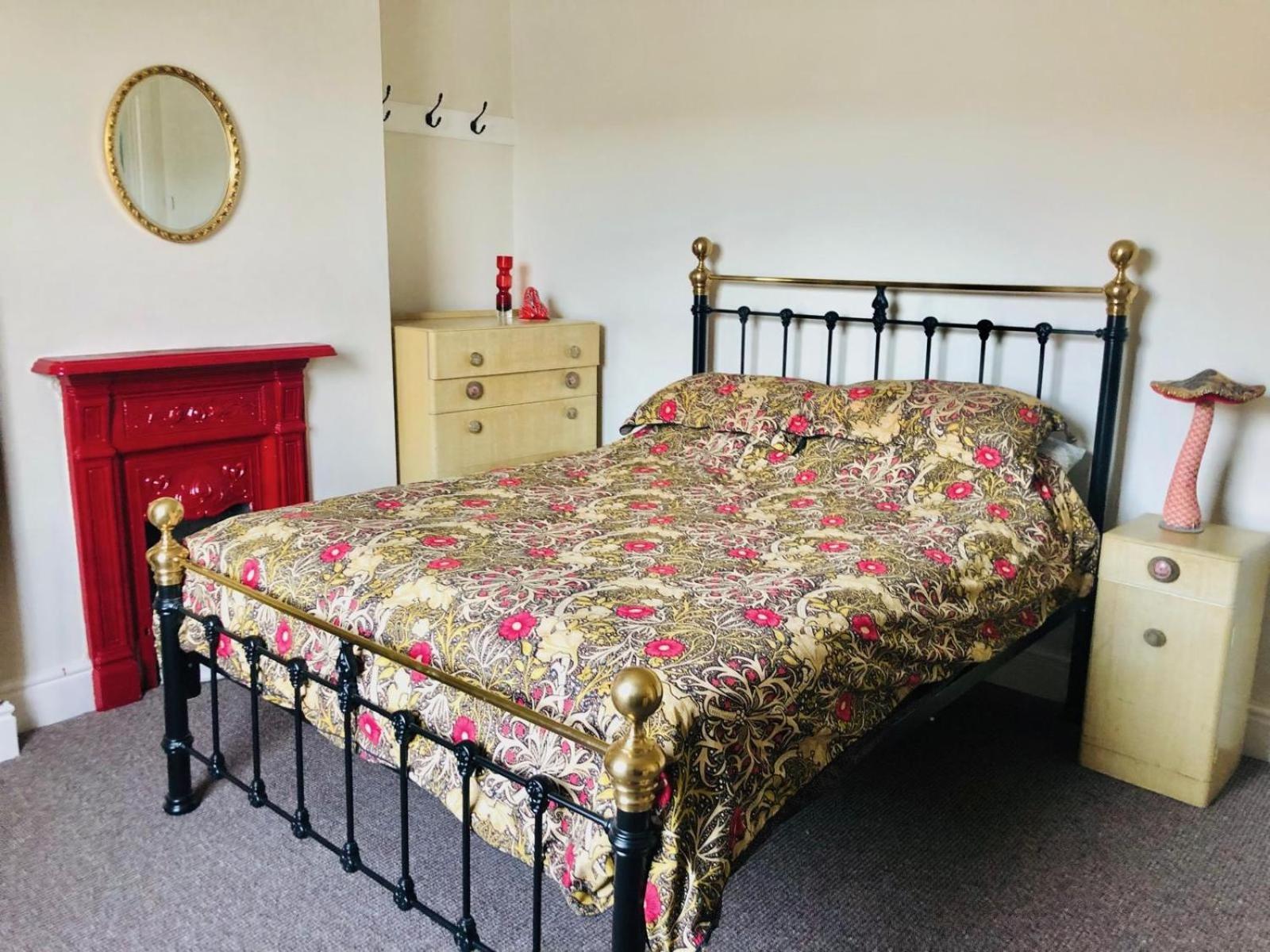 Llangollen Townhouse 4 Bedroom Екстер'єр фото